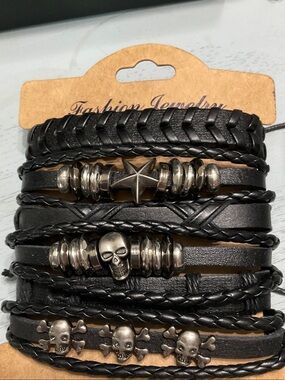 Source Unknown Black Multi-Strand Leather Bracelet Set with Silver Accents
